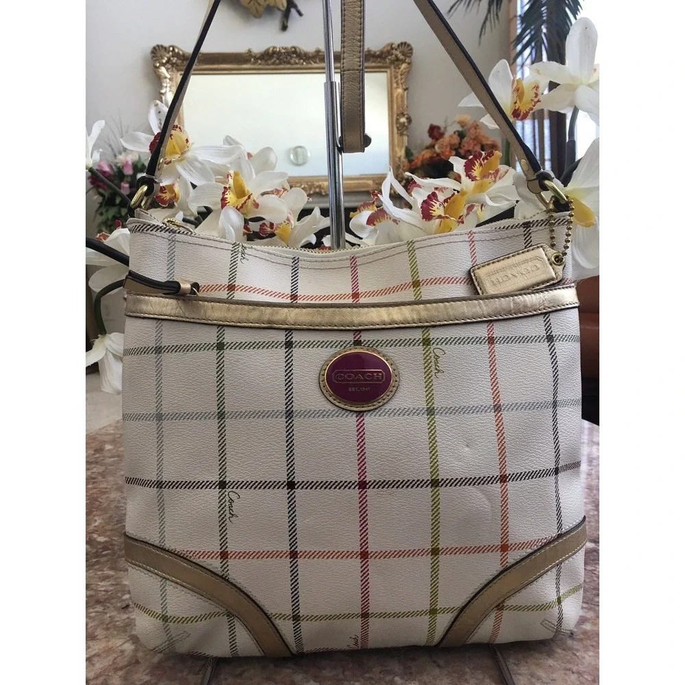 Coach this bag